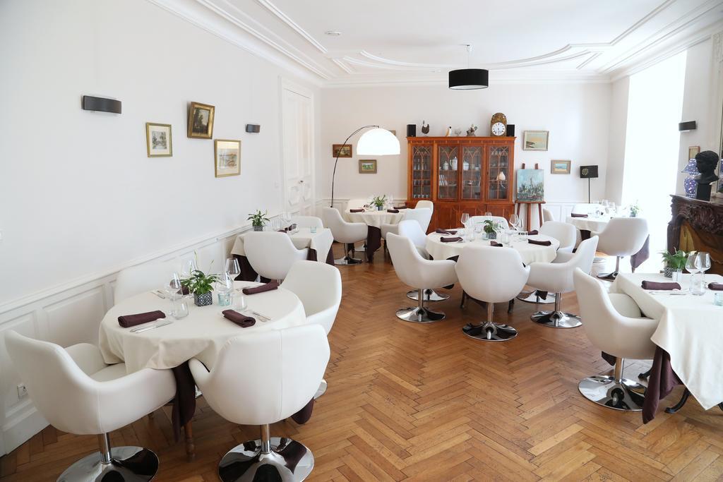 Logis Hotel Restaurant La Tour De Ciron Carmaux 외부 사진