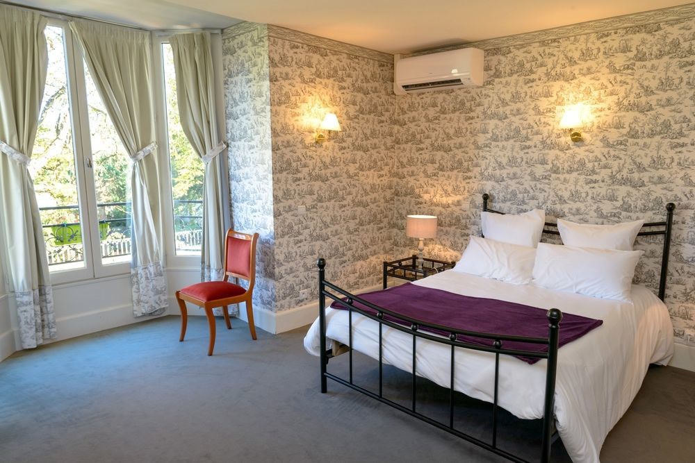 Logis Hotel Restaurant La Tour De Ciron Carmaux 외부 사진